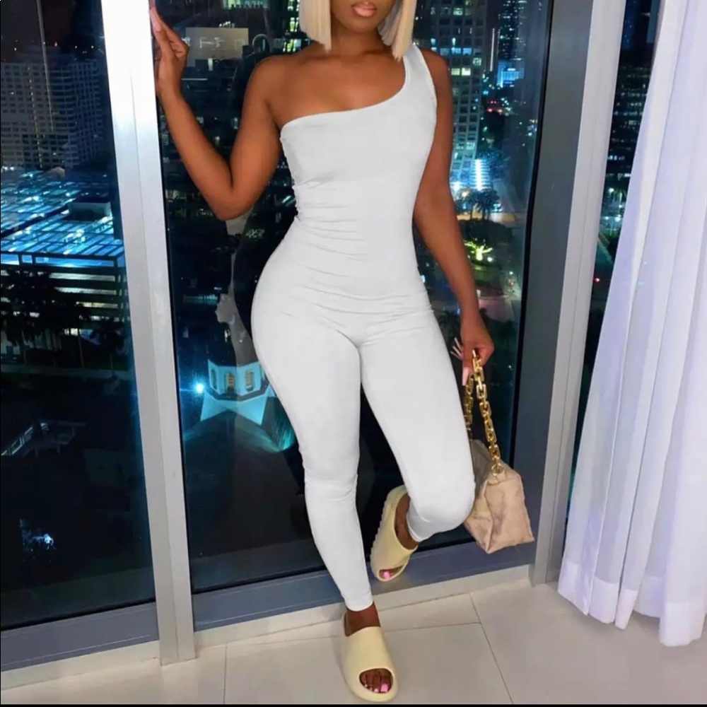 One shoulder jumpsuit